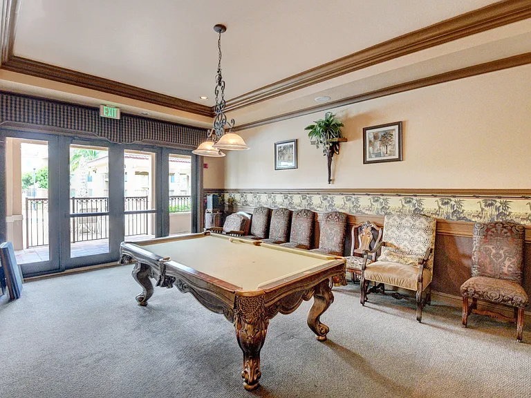 116 Villa Cir #116 — Photo 32