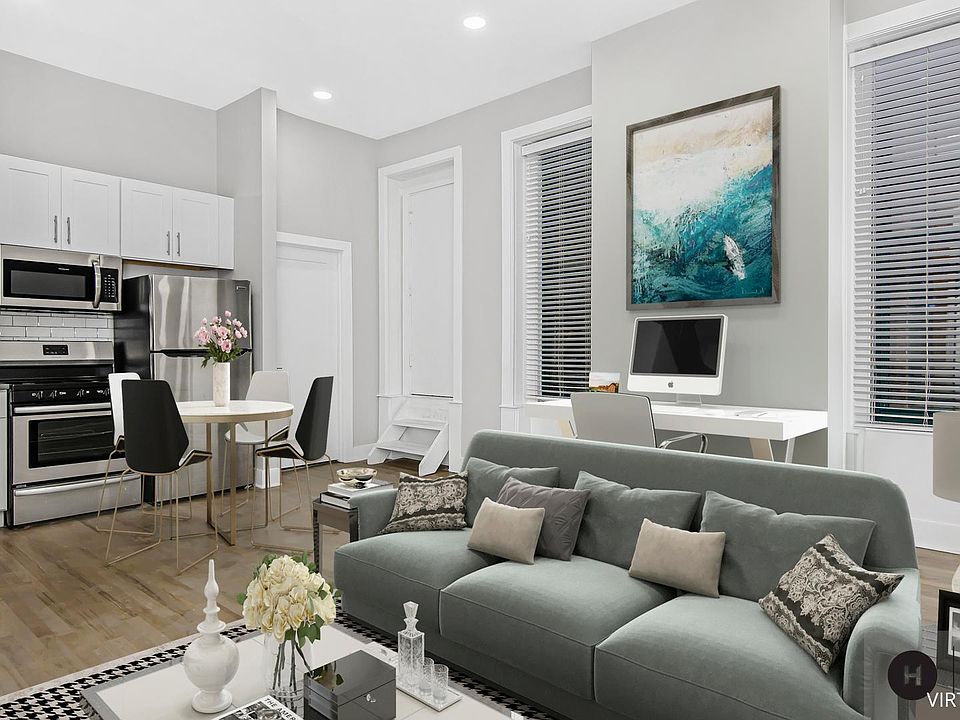 1st image of 807 N Wabash Ave