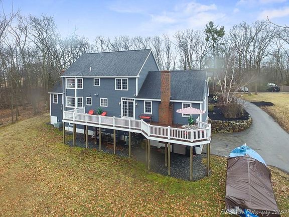 2nd image of 81B Choate St
