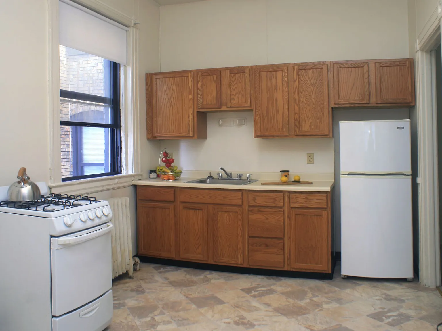 Oakland Bates Apartments — Photo 4