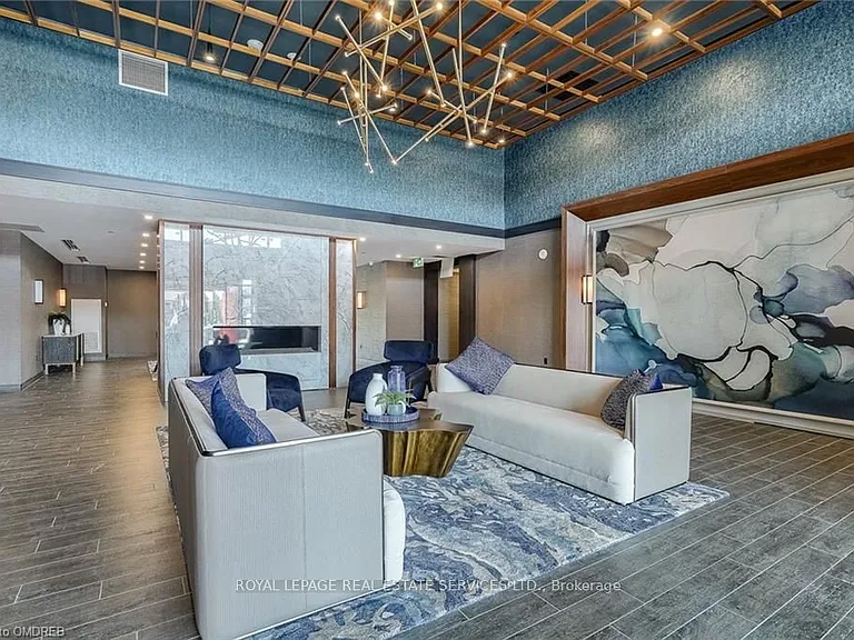 460 Dundas St E #1202 — Photo 3