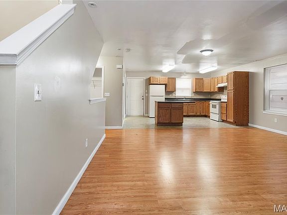 3rd image of 1024 Bates St