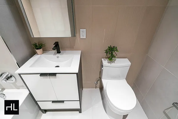 Rented by Highline Residential | media 66