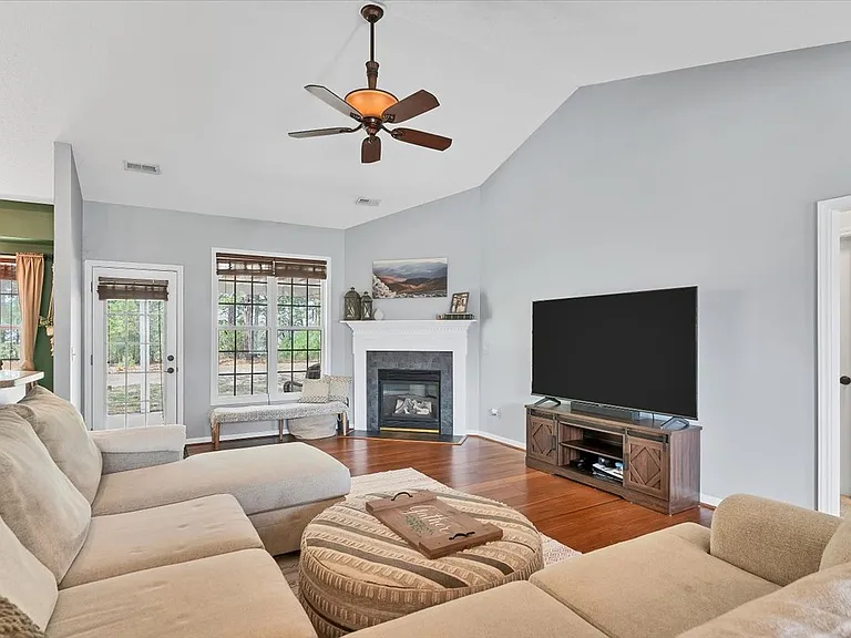 329 Green Links Dr — Photo 31