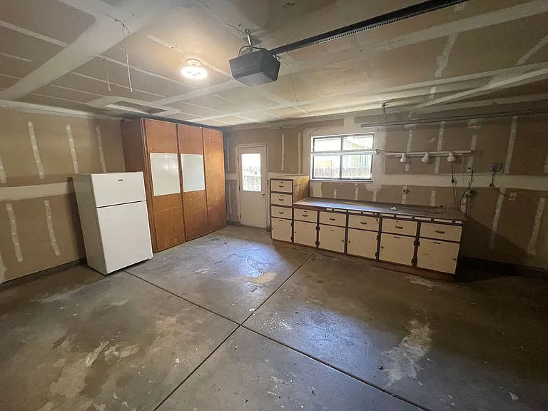 387 Autumn Gold Dr — Photo 15