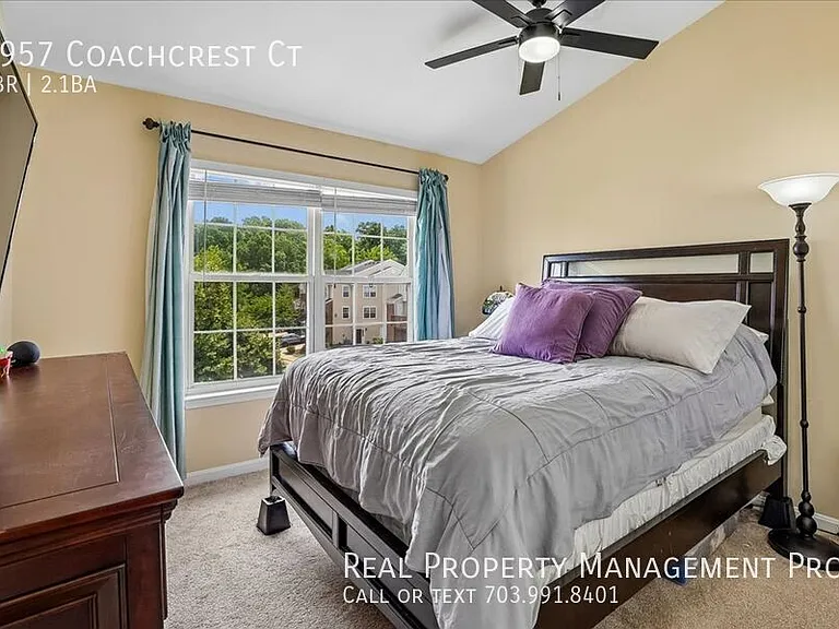 7957 Coachcrest Ct — Photo 18