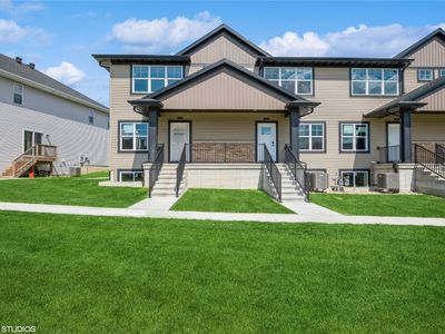 2432 Roycroft Aly, Marion, IA, 52302