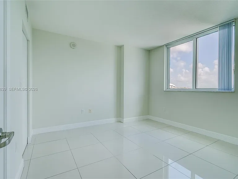 1871 NW South River Dr #802 — Photo 22