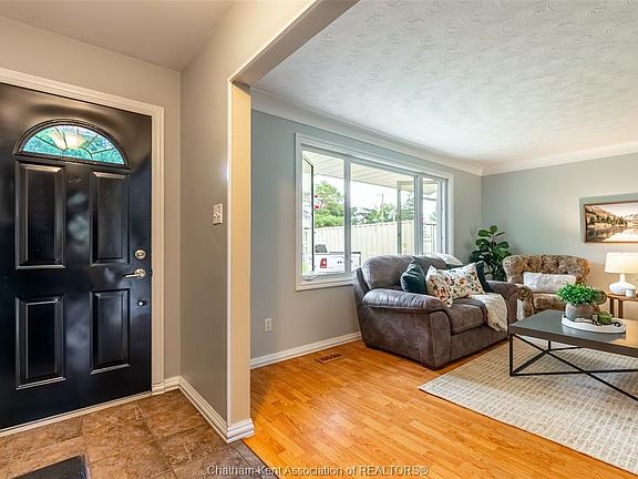 4th image of 3501 Egremont Rd