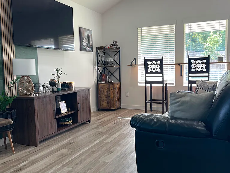 207 NW Pinwheel St #207 — Photo 9