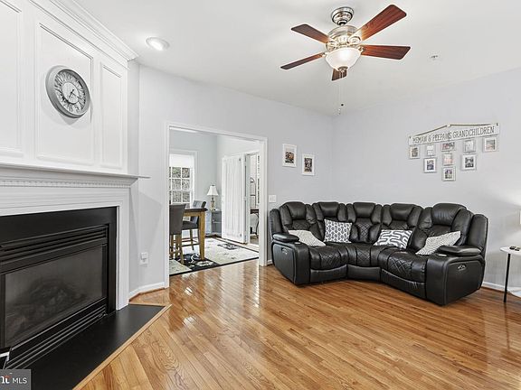 5th image of 8254 Academy Rd #8