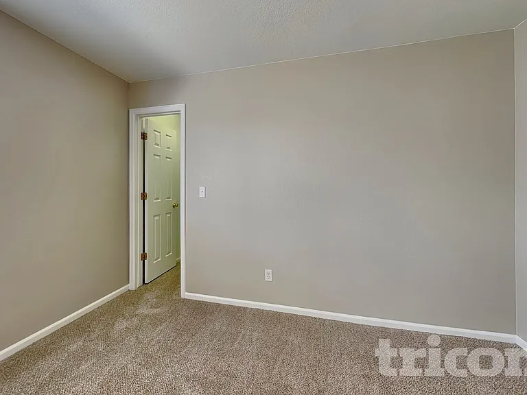 4836 Ireland Ct — Photo 14
