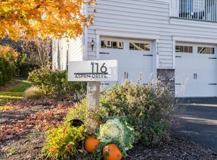 116 Aspen Dr, Cedar Grove, NJ 07009