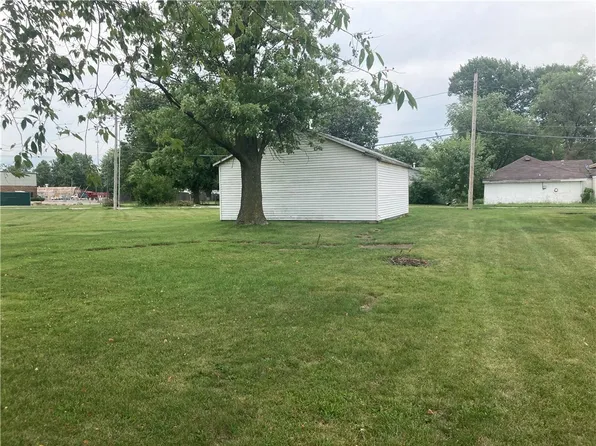 229 Oregon Ave, Danville, IL 61832