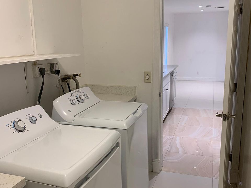 2nd image of 2801 Arthur St #2801