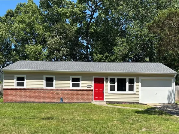 320 Hospital Dr, Virginia Beach, VA 23452