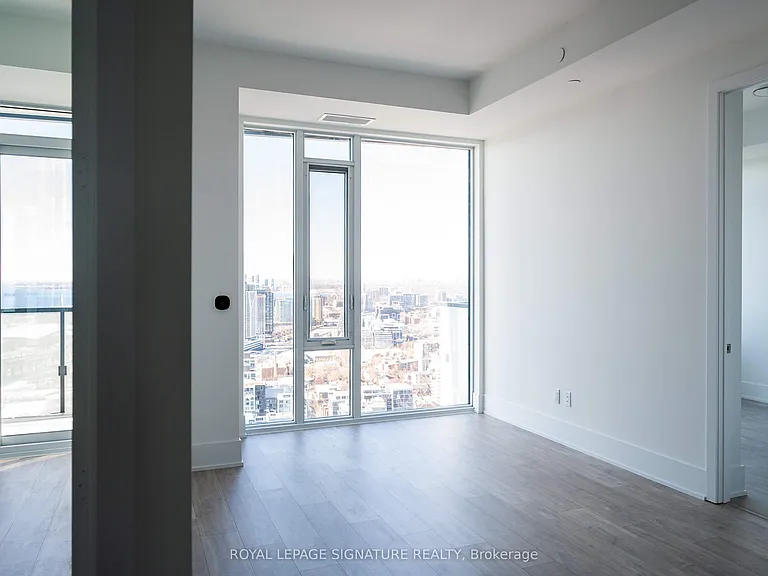 470 Front St W #3503 — Photo 4