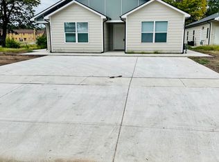 1520 N Madison St, Wichita, KS 67214