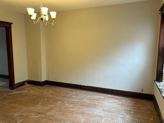 2nd image of 1707 W Berwyn Ave #2R