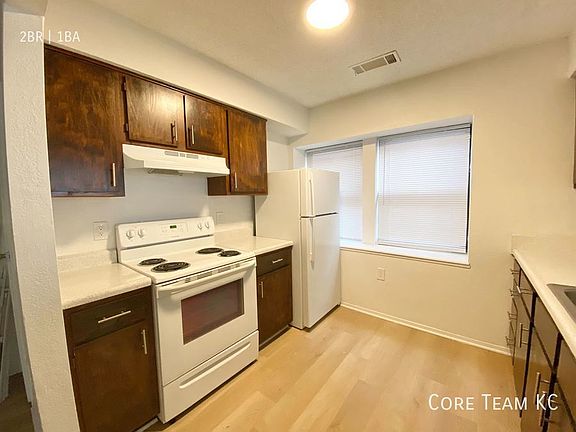 5th image of 3225 Harrison St APT 2B