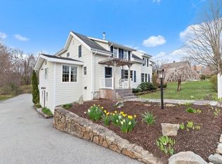 37 Newbridge St, Hingham, MA 02043