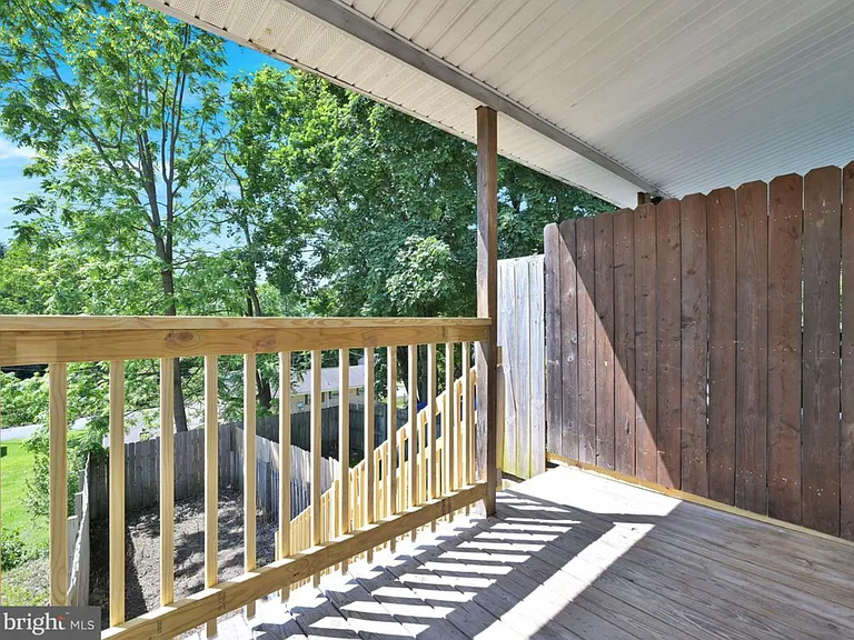 805 Pottsville St — Photo 20