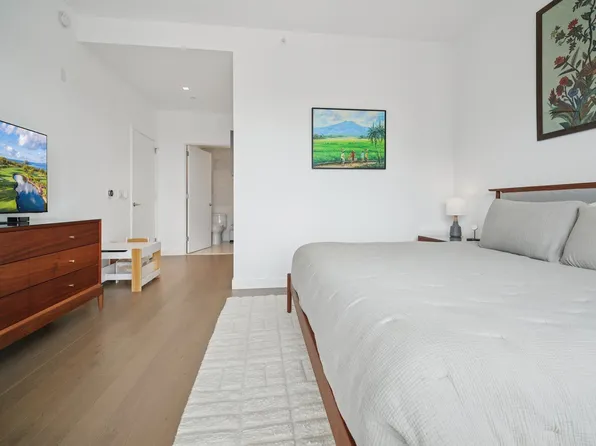 75 Park Lane South image 15 of 45