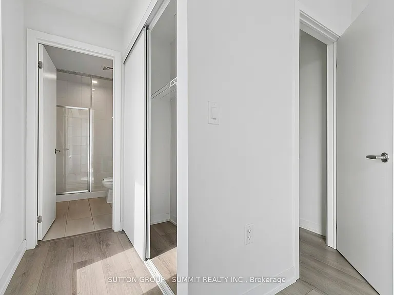 3556 Colonial Dr #16 — Photo 27