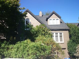 2455 Nob Hill Ave N, Seattle, WA 98109