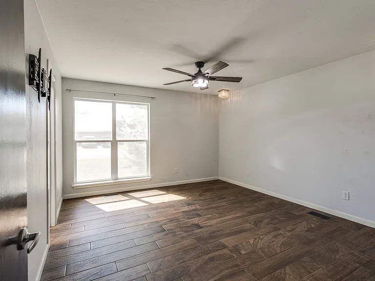 1809 Norwich Pl — Photo 7