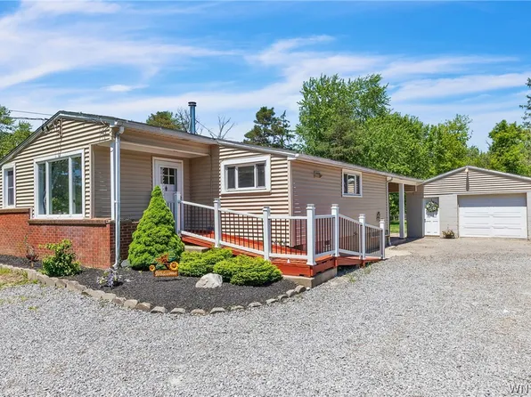 1311 Bullis Rd, Elma, NY 14059
