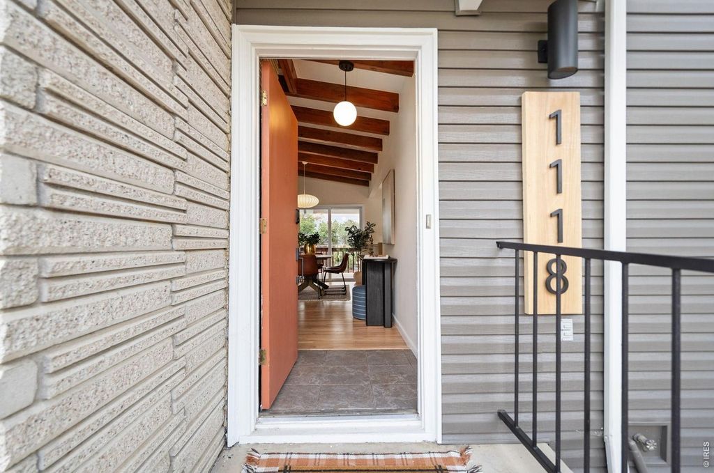 1118 Ridgelawn Dr