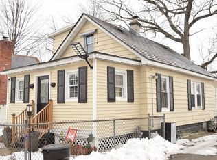 34 Ina St, Springfield, MA 01109