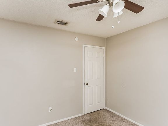 4th image of 7404 Cheryl Ct