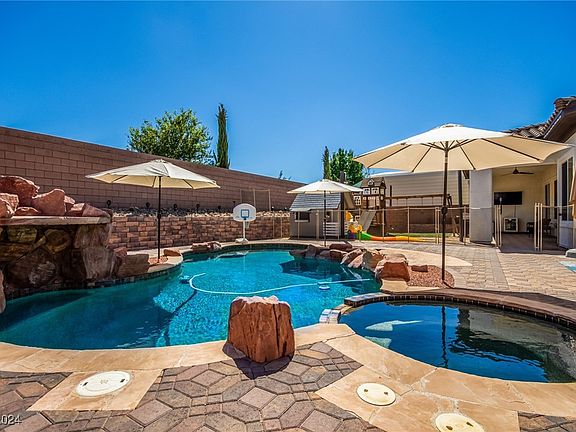 4th image of 1521 Latigo Dr