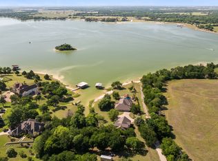 194 Old Howard Rd, Waxahachie, TX 75165