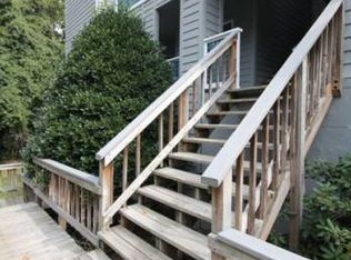 11729 Summerchase Cir APT D, Reston, VA 20194