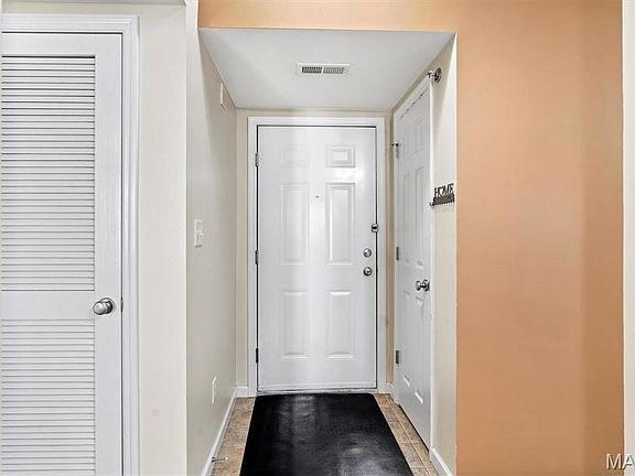 3rd image of 2470 Lampong Dr APT 300A