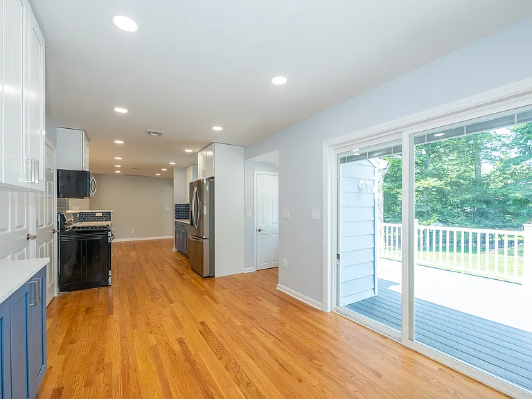 47 Pleasant Ave — Photo 9