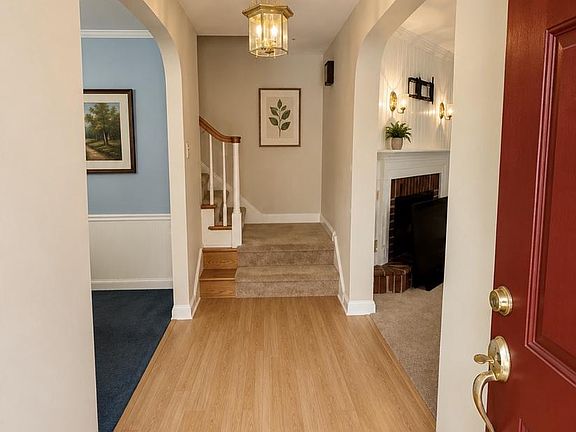 4th image of 2913 Guilford St