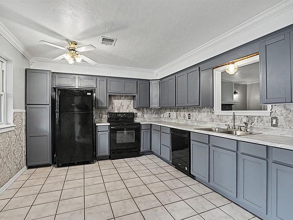 4th image of 16029 SE 28th St