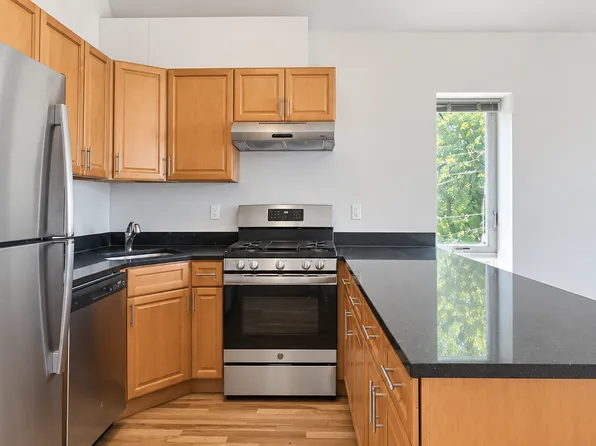 73-02 Ditmars Boulevard image 1 of 17