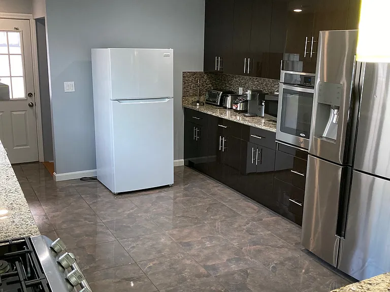 14 Aberdeen Ave #B1 — Photo 27