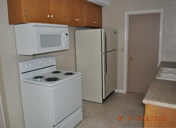 3rd image of 1360 Chicago Ave