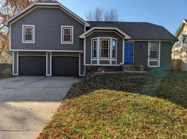 16641 W 145th St, Olathe, KS 66062