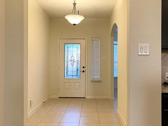 5th image of 411 Lipizzan Ln