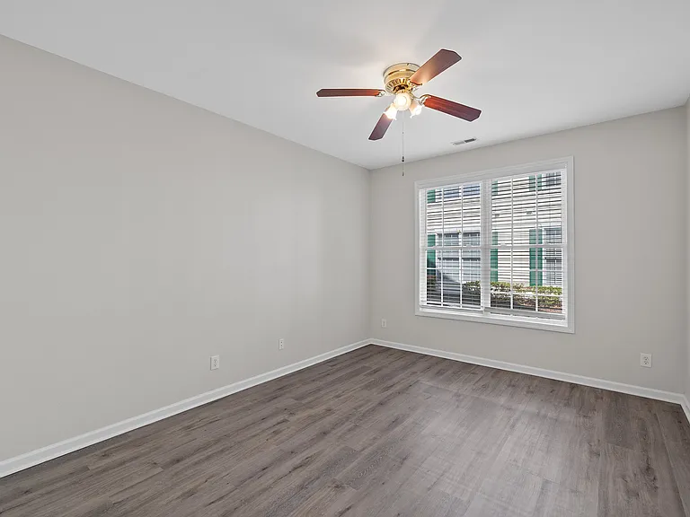 1713 Kudrow Ln #1 — Photo 32