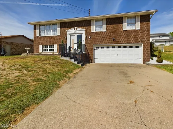 43 Oak Cir, Parkersburg, WV 26101