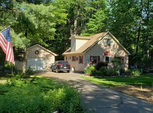 302 Great Oak Dr, Roscommon, MI 48653