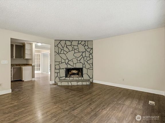 5th image of 13906 126th Avenue E